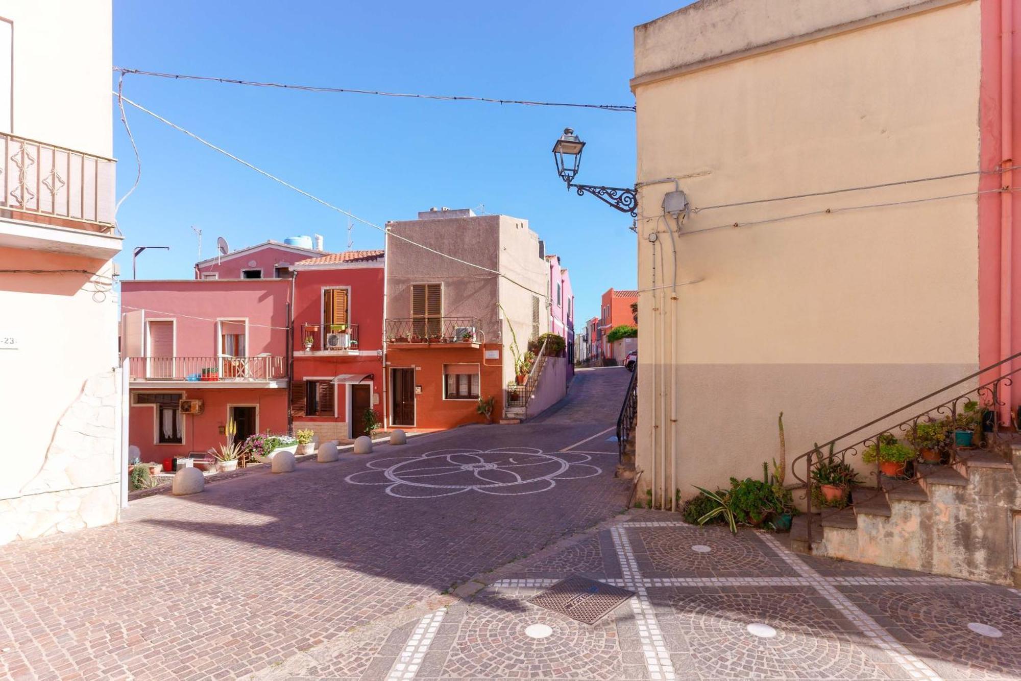 Montellino'S Suite Oro SantʼAntìoco エクステリア 写真