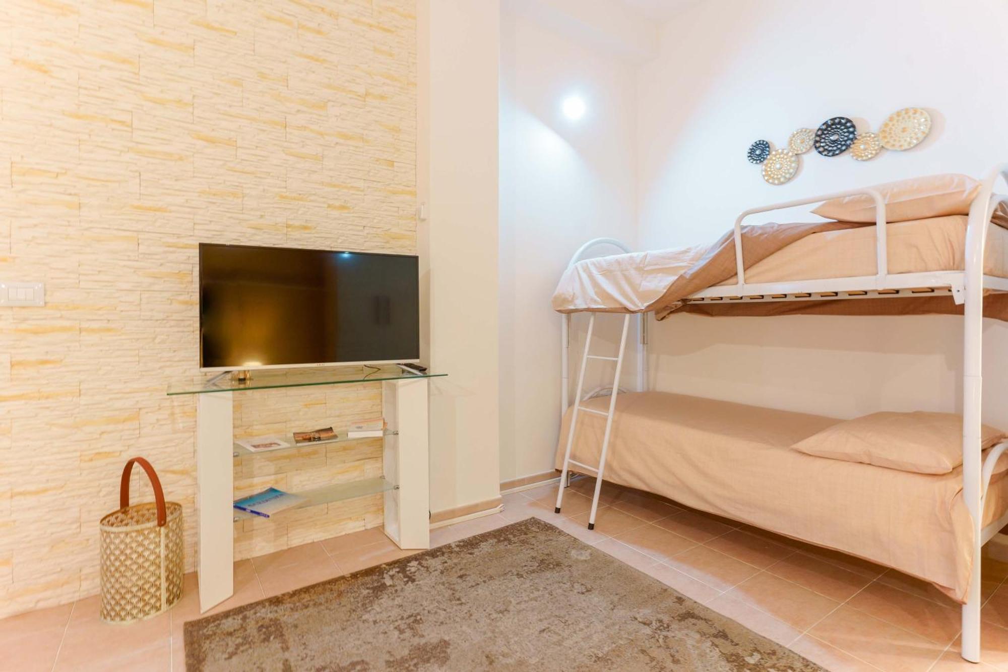 Montellino'S Suite Oro SantʼAntìoco エクステリア 写真